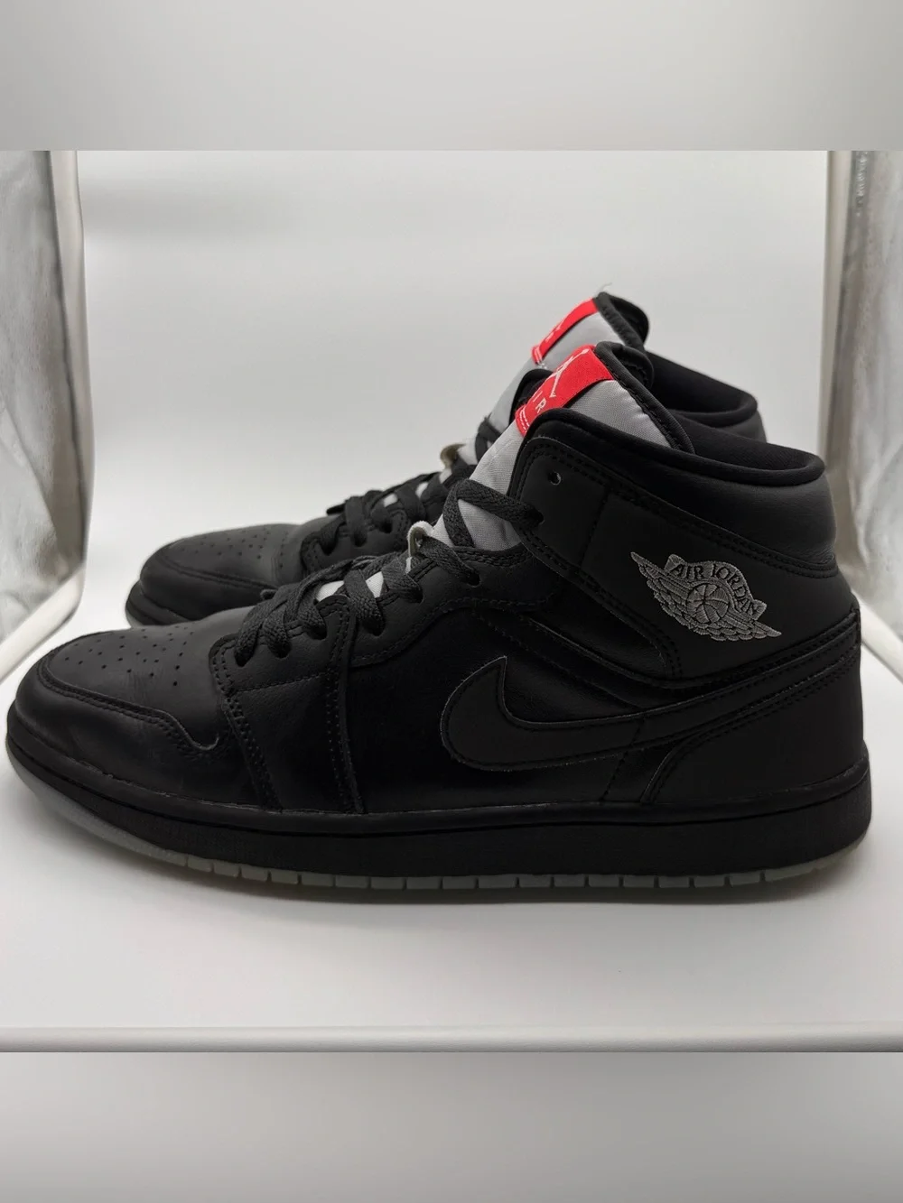 Air Jordan 1 Mid Black Light Smoke Grey Men s 11.5 HV5177-010 Sneakers